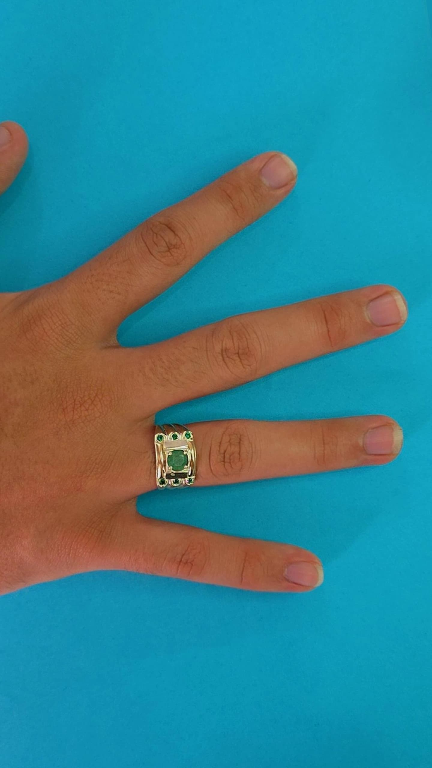Anillo plata ley 925 con esmeralda certificada