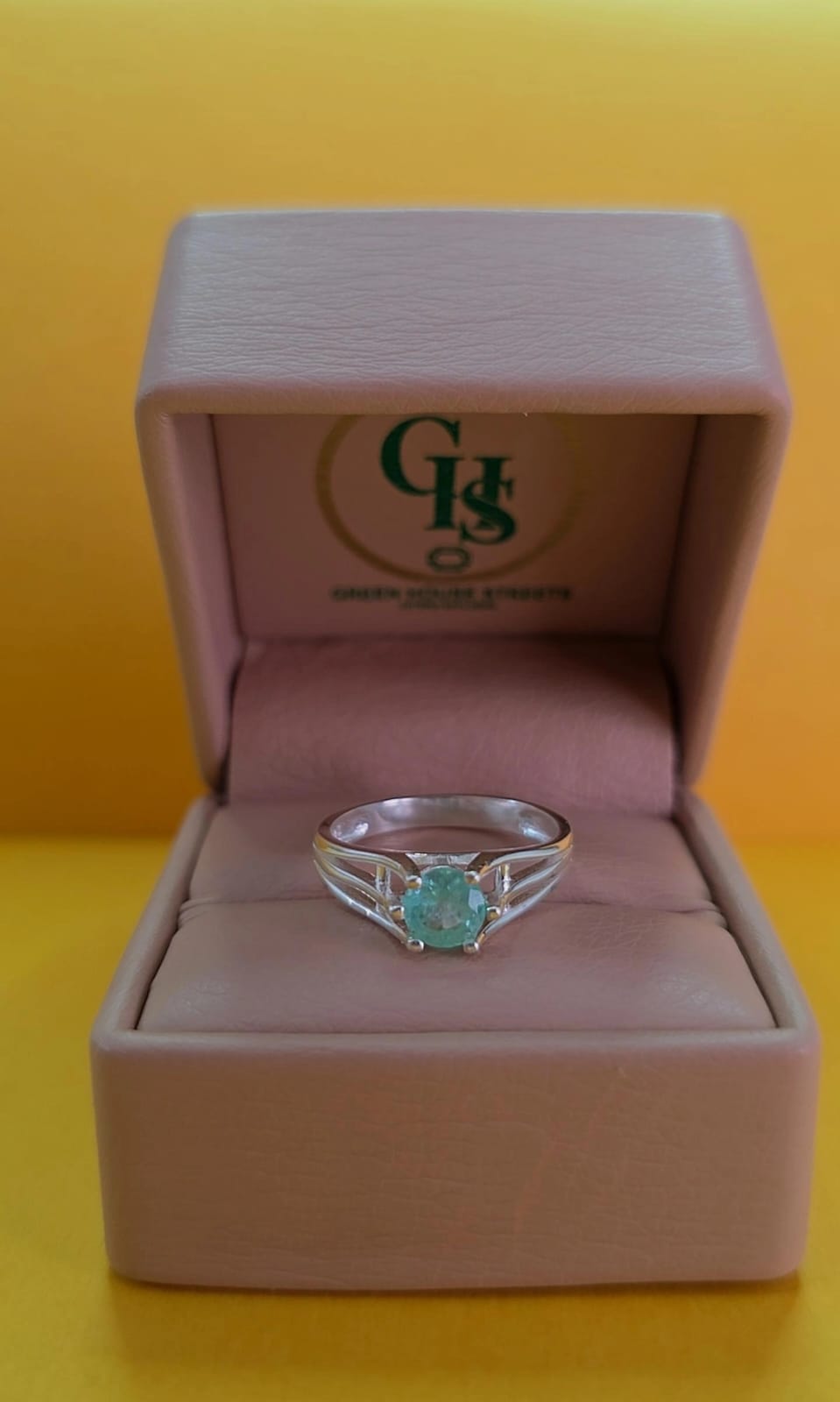 Anillo plata ley 925 con esmeralda certificada