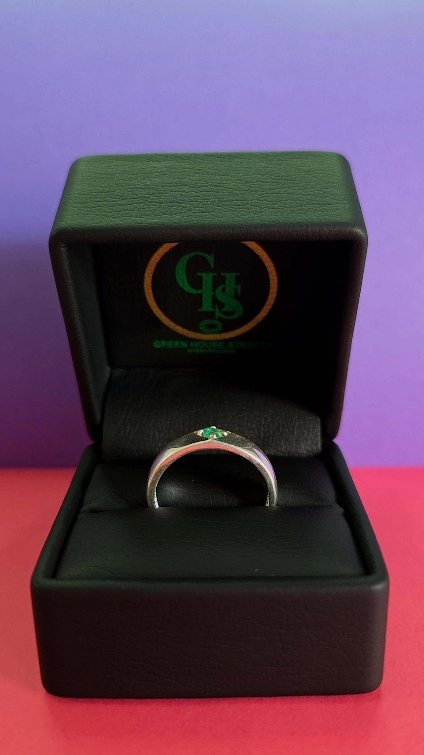 Anillo plata ley 925 con esmeralda certificada