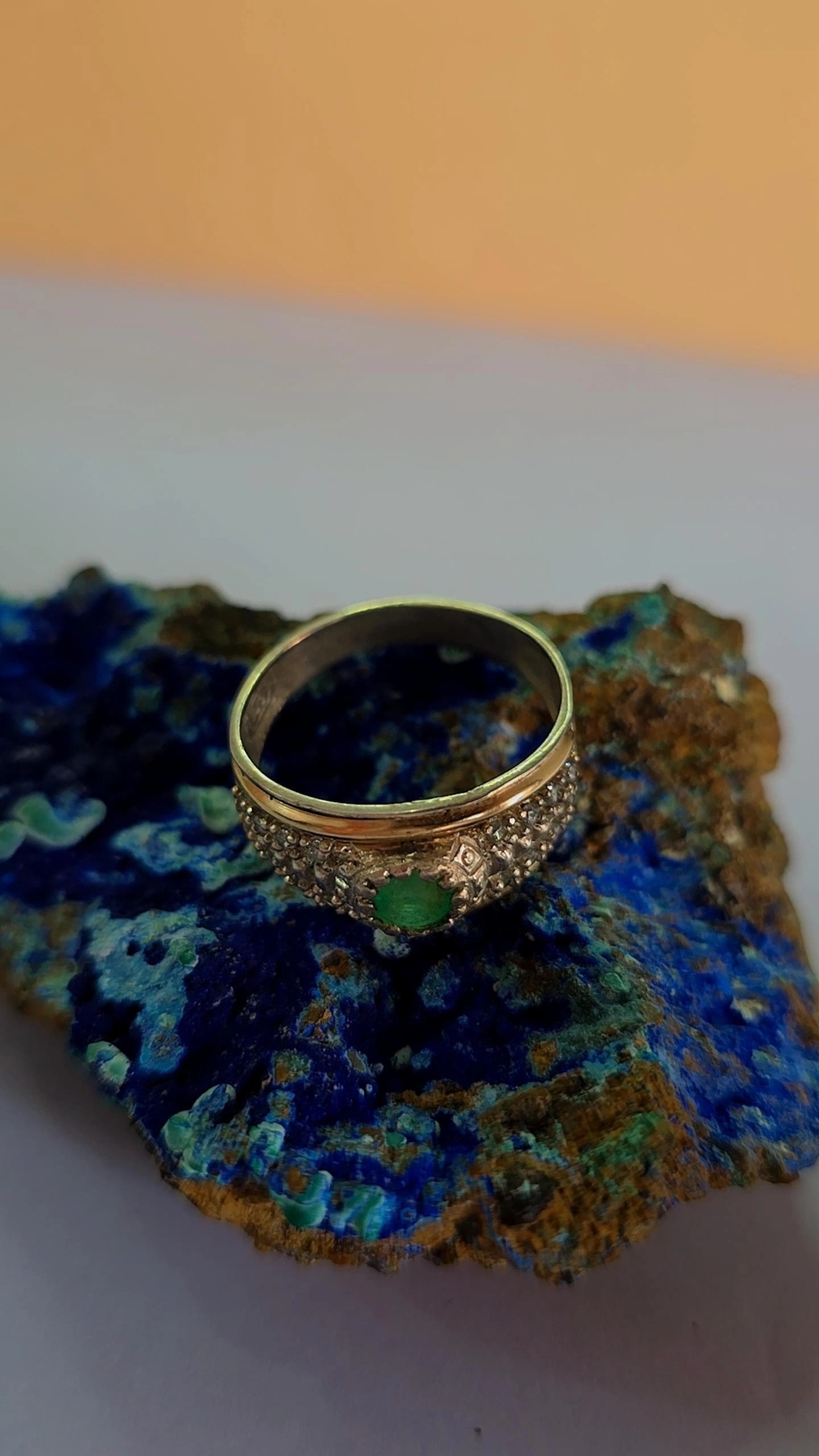 Anillo plata ley 925 con esmeralda certificada