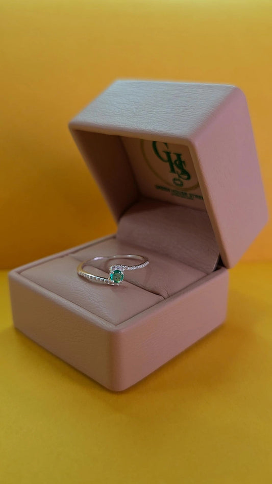Anillo en plata 925 con esmeralda certificada